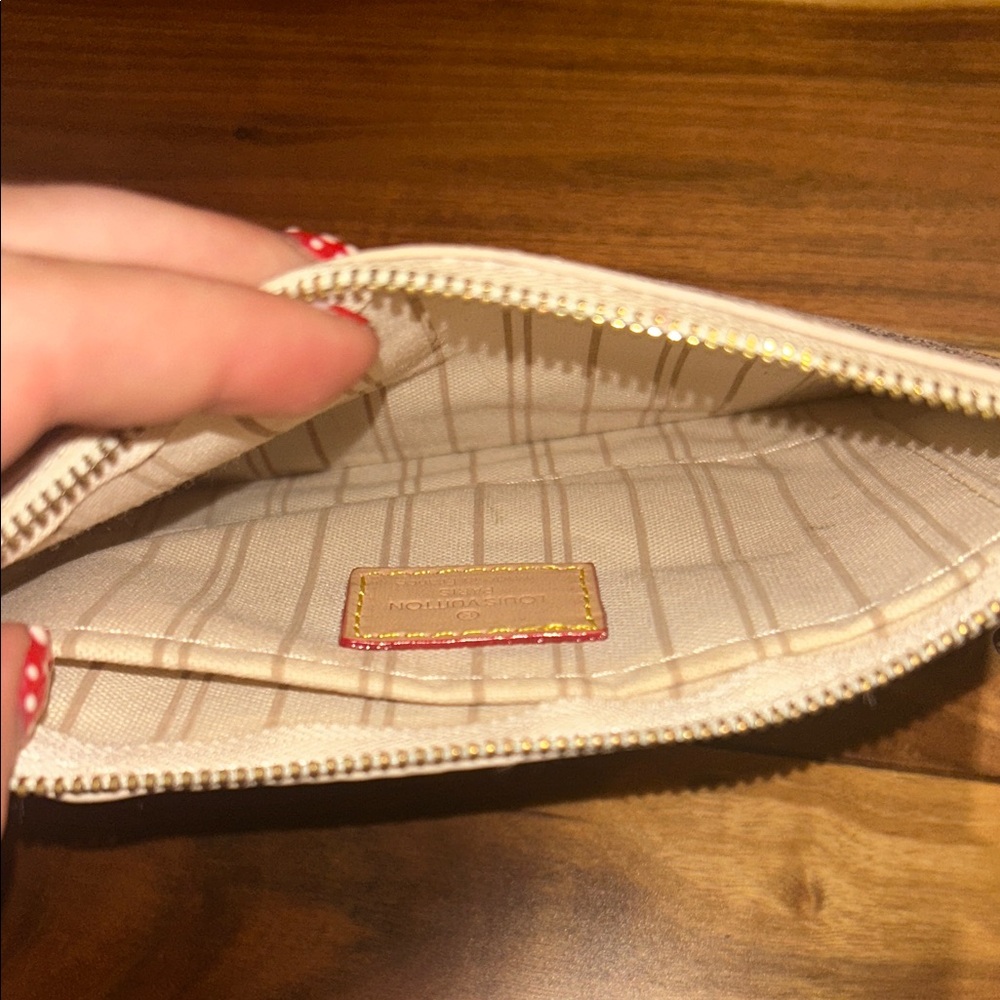 Louis Vuitton Checkered Wristlet Pouch - Picture 4 of 6